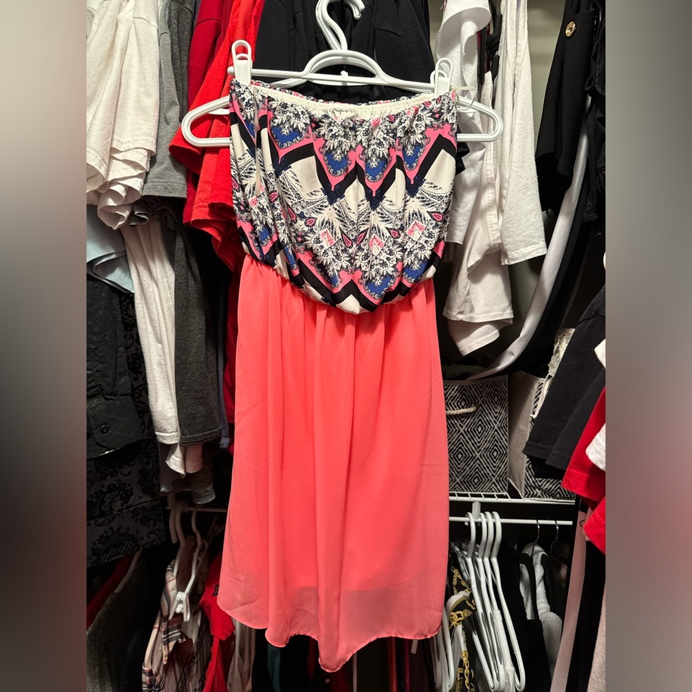 Vibrant Coral & Patterned Daytrip Summer Dress – Size Small!💃🏽👗